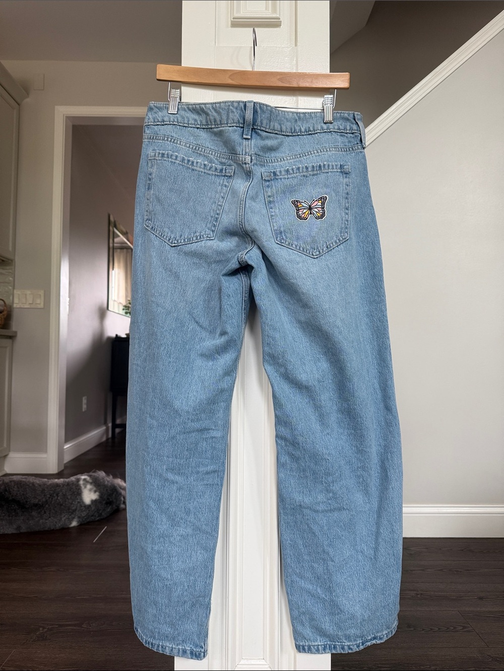 Hollister NWT Light Blue Low Rise Baggy  Embellished Women’s Jeans 8 short - Picture 8 of 9